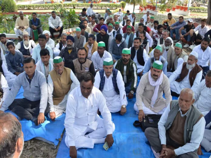 Farmers warned SDO against agitation