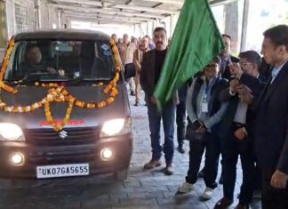 जिला प्रशासन के प्रयासों से एमपी स्पोर्टस कालेज को 330 टेबल-चेयर: राजकीय नशामुक्ति केन्द्र को वाहन