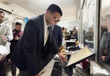 DM के औचक निरीक्षण का असर: सब रजिस्टार कार्यालय में वर्षों से चल रही करोड़ों के स्टांप चोरी की खुली पोल