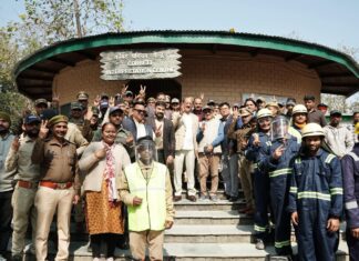 मंत्री सुबोध उनियाल ने कार्बेट टाइगर रिजर्व के धनगढ़ी गेट पर सौविनियर सेंटर का किया उद्घाटन
