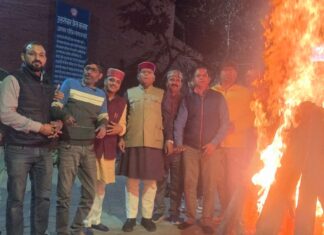 उत्तरांचल प्रेस क्लब में हर्षाेल्लास के साथ मनाया गया होलिका दहन
