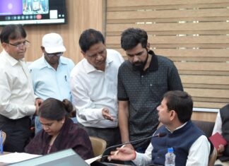 DM सविन बसंल के निर्देशन में कलेक्ट्रेट में जनता दर्शन कार्यक्रम का हुआ आयोजन