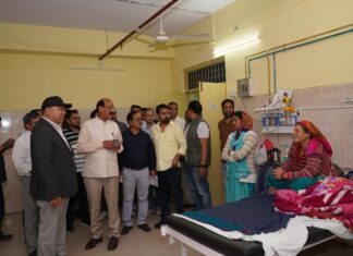 स्वास्थ्य मंत्री सुबोध उनियाल ने वीर चन्द्र सिंह गढ़वाली मेडिकल कॉलेज, श्रीनगर में स्वास्थ्य व्यवस्थाओं का किया निरीक्षण