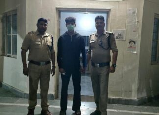 युवकों के दो पक्षों में झगड़े के दौरान गंभीर रूप से घायल युवक की अस्पताल मे हुई मृत्यु: 1 अभियुक्त हुआ गिरफ्तार