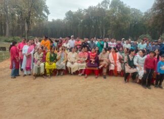 आशा रोड़ी झांझरा नेशनल हाईवे में पानी निकासी की उचित व्यवस्था हेतु स्थानीय लोगों ने किया जमकर विरोध प्रदर्शन