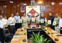 सीएम धामी ने किया लोक निर्माण विभाग की मास्टर प्लान पुस्तिका का विमोचन