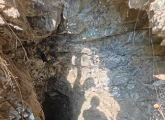 कोट ब्लॉक में प्राचीन पुरातात्विक सुरंग की खोज: ऐतिहासिक धरोहर के महत्वपूर्ण साक्ष्य मिलने के संकेत