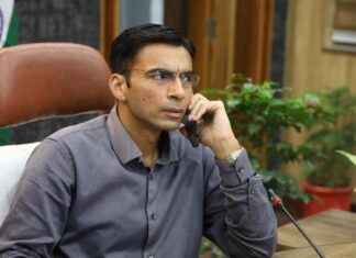 DM Action: होटल रूप में शहरी धनाडय अमीरों के होमस्टे पर चला DM का डंडा, 17 होमस्टे का पंजीकरण निरस्त