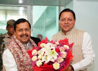 देहरादून में ढोल- दमाऊ के साथ गर्मजोशी से हुआ भाजपा राष्ट्रीय अध्यक्ष नितिन नवीन का स्वागत