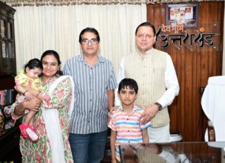 वरिष्ठ पत्रकार हेम भट्ट प्रकरण में आज सीएम धामी ने पत्रकार हेम भट्ट से की भेंट: CM ने न्याय का दिया भरोसा