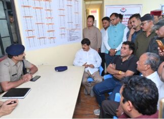 सतपुली में युवक की आत्महत्या मामले में कांग्रेस में उबाल: गोदियाल ने की सख्त कार्रवाई की मांग