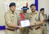 उत्कृष्ट कार्य करने वाले पुलिस कर्मियों को SSP दून ने किया सम्मानित