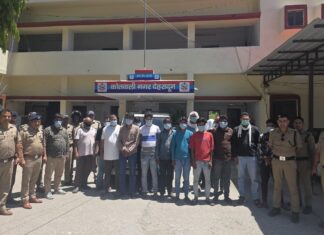SSP दून को मिली गोपनीय सूचना पर दून पुलिस की देर रात्रि कोतवाली नगर क्षेत्र मे हाईप्रोफाइल रेड