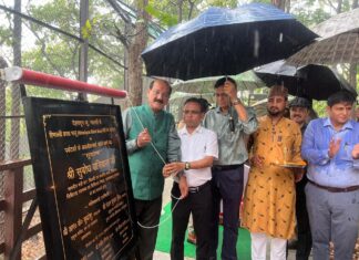 वन मंत्री ने देहरादून जू में ‘हिमालयन काला भालू’ (रीख) के नवीन बाड़े का किया उद्घाटन: पर्यटकों के किया समर्पित