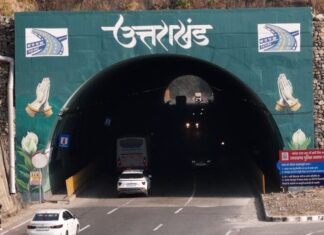 दिल्ली-देहरादून इकोनॉमिक कॉरिडोर में यात्रियों के मार्गदर्शन हेतु 24 घंटे रहेंगे फ्लैगमैन तैनात
