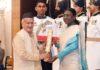उत्तराखंड के पूर्व मुख्यमंत्री भगत सिंह कोश्यारी को लोक कार्य के लिए पद्मभूषण से किया गया सम्मानित