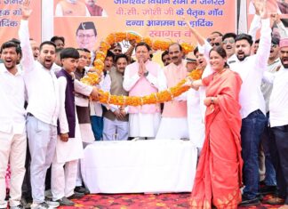 सीएम धामी ने दन्या में जनसभा को किया संबोधित: क्षेत्र के लिए की कई महत्वपूर्ण घोषणाएं