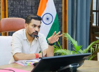 नशा मुक्त उत्तराखंड : नशे की सप्लाई चेन तोड़ने एवं जागरूकता अभियान को जन-आंदोलन बनाने पर DM ने दिया जोर