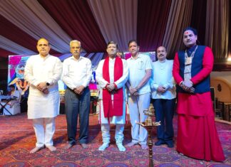 माँ कालिंंका देव डोली मंदिर के आठवें वार्षिक उत्सव में जागर सम्राट प्रीतम भरतवाण के जागरों से माहौल हुआ भक्तिमय