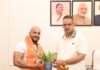 बॉडीबिल्डिंग चैंपियन जसबीर सिंह गुसाई को कैबिनेट मंत्री गणेश जोशी ने किया सम्मानित