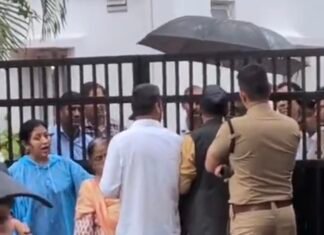 भारी बारिश के बीच महिलाओं और आंदोलनकारियों ने किया CBI कार्यालय की तालाबंदी: अंकिता भंडारी मामले में उठाए तीखे सवाल