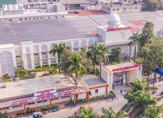 श्री महंत इन्दिरेश अस्पताल में महिला सफाईकर्मियों से मारपीट और जानलेवा हमला: कृष्णा हाउसकीपिंग संचालक समेत 6 पर मुकदमा दर्ज