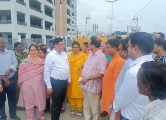 आढ़त बाजार के विकास कार्यों का MDDA उपाध्यक्ष एवं विधायक विनोद चमोली ने किया निरीक्षण: सितंबर तक पूरा होगा आवंटन