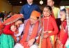 देवीधुरा में फलों-फूलों से बरसी बग्वाल: ऐतिहासिक परंपरा के साक्षी बने लाखों श्रद्धालु