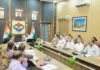 बाल संरक्षण एवं पुनर्वास कार्यों में तेजी लाएं अधिकारी, बच्चों के हित सर्वोपरि: डीएम डॉ. आशीष चौहान
