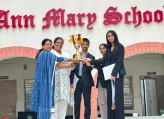 वाद-विवाद में ऐन मैरी स्कूल का दबदबा, लगातार दूसरे साल जीती ओवरऑल ट्रॉफी
