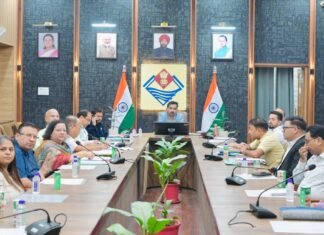 कन्या भ्रूण जांच पर डीएम की सख्ती: 218 अल्ट्रासाउंड केंद्रों की होगी निगरानी