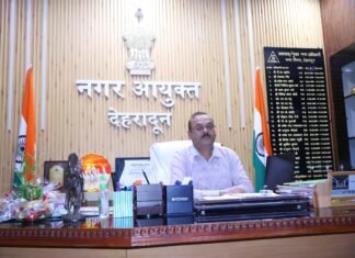 नगर आयुक्त की सख्ती: 18 अनुबंधित वाहन हटेंगे, निगम को डेढ़ करोड़ की बचत