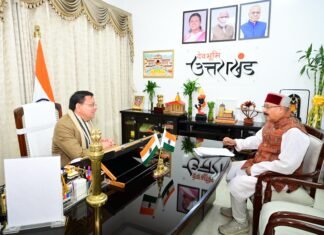 मुख्यमंत्री धामी से कैबिनेट मंत्री सतपाल महाराज ने की शिष्टाचार भेंट: जनहित एवं विकास कार्यों पर चर्चा