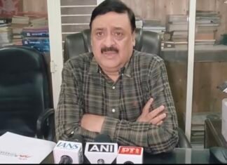 ग्लोबल इन्वेस्टर समिट पर भ्रामक खबरों को सचिव उद्योग विनय शंकर पांडे ने किया खारिज: बोले -1.01 लाख करोड़ से अधिक के निवेश की ग्राउंडिंग